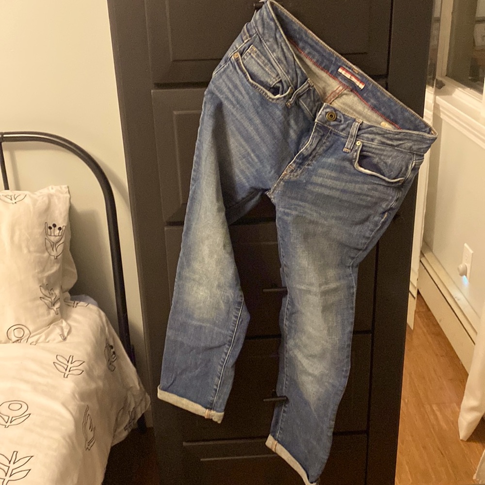 Tommy Hilfiger womens size 2 boyfriend jeans.